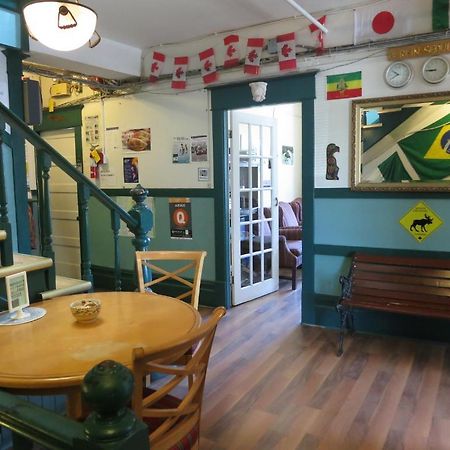 C&N Backpackers Hostel 溫哥華 外观 照片